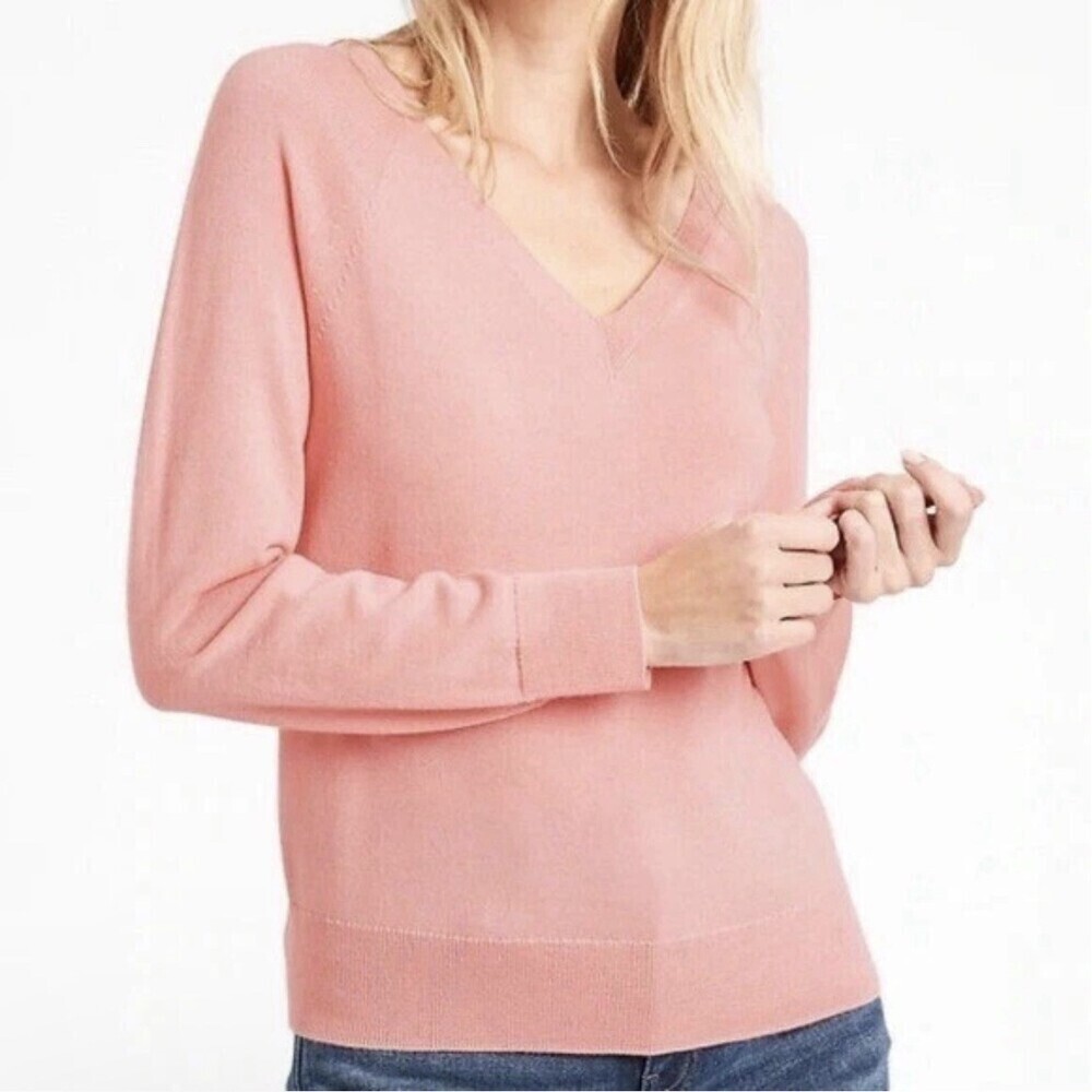 NWT Banana Republic 100% Merino Wool Vneck Sweater Women XS Light Weight Pink - Picture 9 of 12